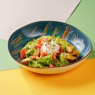 Салат с хрустящими баклажанами в Зоя в планке по цене 600 ₽