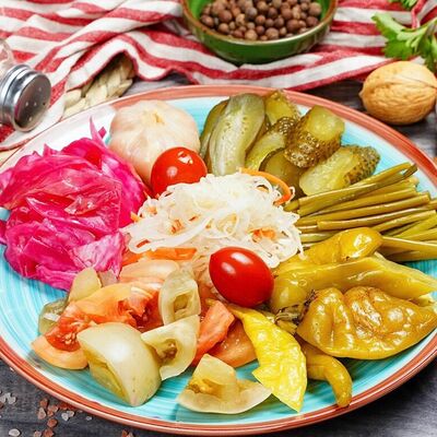 Маринованные овощи по-русски в Тандырофф по цене 480 ₽