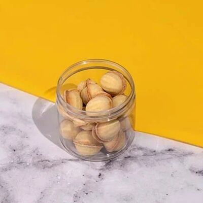 Орешки с вареной сгущенкой в Пекарня Буханка по цене 345 ₽