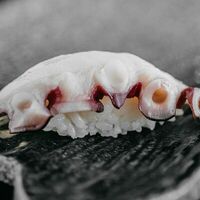 Суши осьминог в Shima