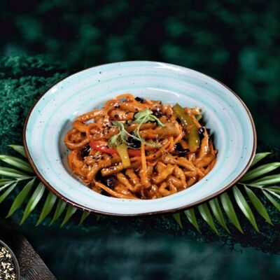 Свинина острая, тушенная в кисло-сладком соусе в LAOBAN по цене 984 ₽