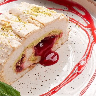 Меренговый рулет в Понтиле по цене 320 ₽