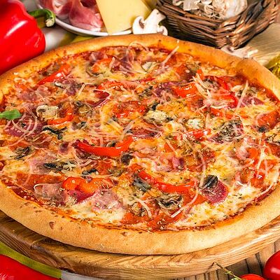 Пицца Луиджи большая в Луиджи & Тосё по цене 599