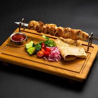 Шашлык из куриного бедра в BBQ Beer Restaurant