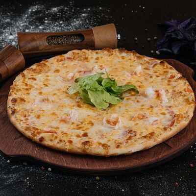 Пицца Цезарь с креветками в Офицерское собрание 2025 by Достаедский 37 по цене 1299 ₽