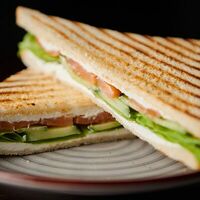 Сэндвич с лососем в Menthol