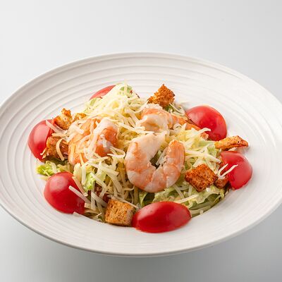 Салат Цезарь с тигровыми креветками в Кафе МилАриЯ по цене 897 ₽