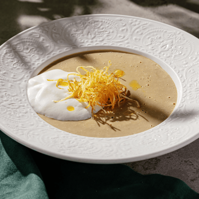 Грибной крем-суп с картофелем пай и муссом пармезана в Bona по цене 690 ₽