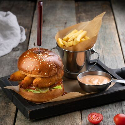 Nuggets Burger с соусом сладкий чили в Ellips по цене 830 ₽