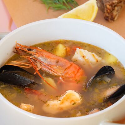 Большая уха Лакс+ в Лакс+ по цене 890 ₽