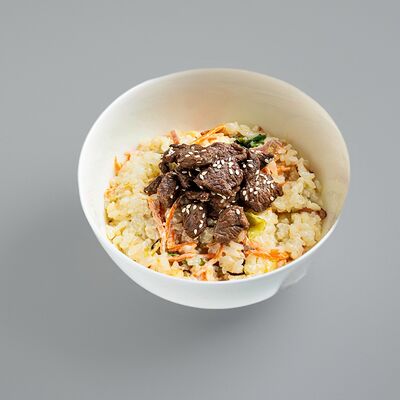 Сливочный рис с говядинойв Про 100 суши по цене 645 ₽