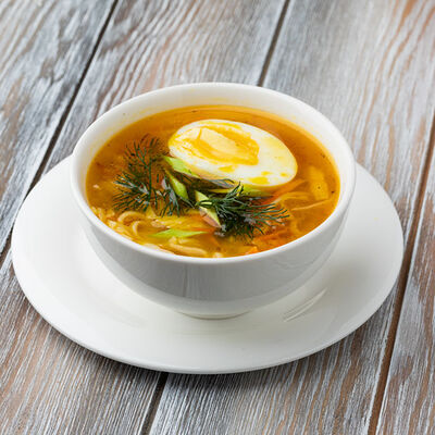 Куриная лапша с яйцом в Кофейня на Остоженке по цене 630 ₽