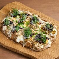 Бородинская с копчёной рыбой и азиатским огурцом в Itameshi