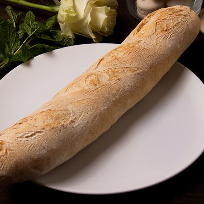 Французский багет в La Maison гастробутик по цене 210 ₽