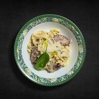 Паста с томлёной говядиной в PAPPONE