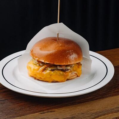 Смешбургер в Ватерлоо по цене 910 ₽