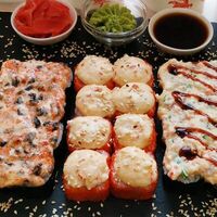 Сет Запеченный в Wok & Sushi