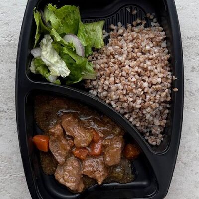 Говядина томленая с гречей в Еду домой по цене 550 ₽