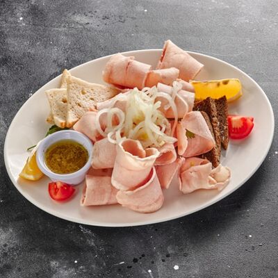 Строганина из пеламиды в Британника по цене 795 ₽