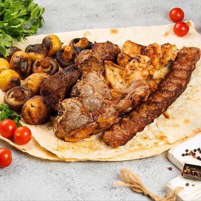 Набор шашлыков Небольшая компания в Lamadjo 8888 по цене 2900 ₽