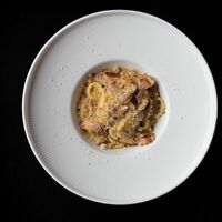 Спагетти Карбонарав STG CAFE