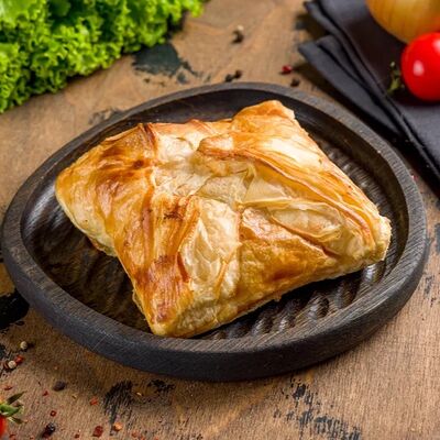 Яблочная слойка в Raxat Halal по цене 90