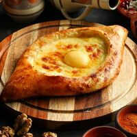 Хачапури по-аджарски в Добрый Грузин