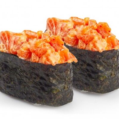 Гункан Острый лосось в Каратэ Суши по цене 415 ₽
