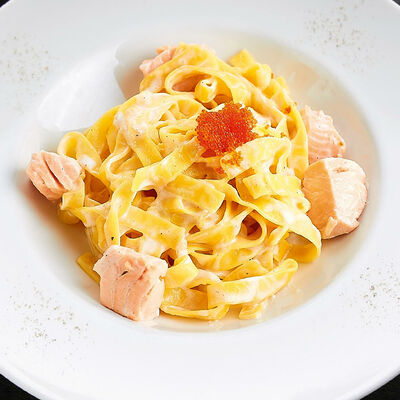 Тальятелле с лососем и красной икрой в Pronto Pizza по цене 850 ₽