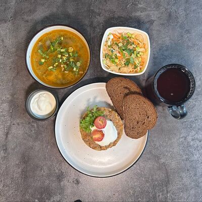 Понедельник в Zapravka по цене 550 ₽