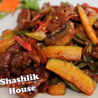 Говядина в остром соусе в Shashlik House по цене 446 ₽