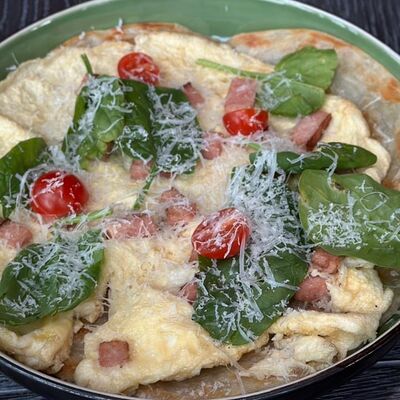 Фриттата с ветчиной и шпинатом в Nebelka bar по цене 710 ₽