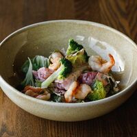 С креветками и спайси-соусом в Pasta Salsa Osteria