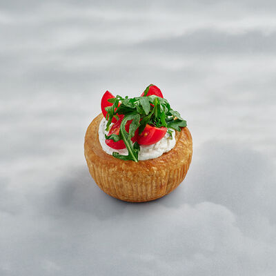 Слойка Краффин с рикоттой и шпинатом в Буше по цене 335 ₽