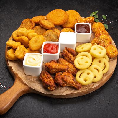 Ассорти закусок Среднее в Crazy Brothers по цене 990 ₽