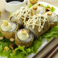 Цезарь ролл в Kushi-Sushi