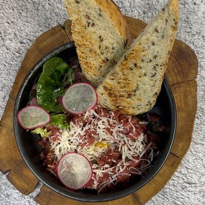 Тартар из говядины в Гастропапы по цене 890 ₽