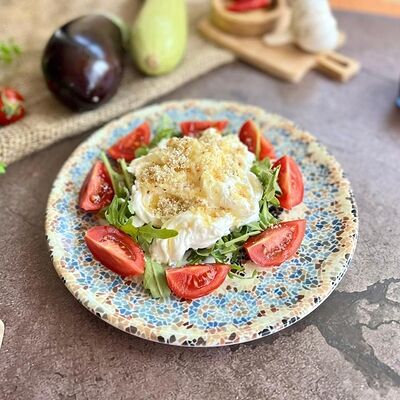 Салат со страчателлой в Чайхана Азия Базар по цене 488