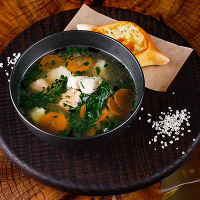 Уха из семги и судака в Съели Сумели по цене 900 ₽