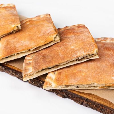 Осетинский пирог с курицей и грибами в Хинкали Хо по цене 680 ₽