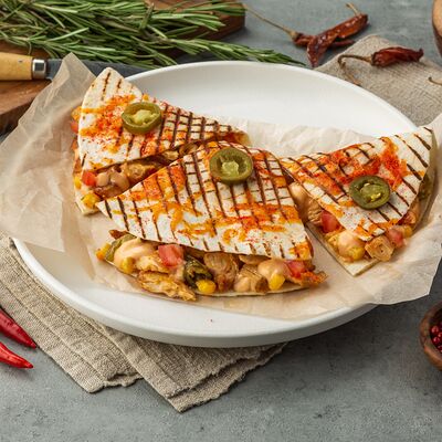 Кесадилья Мехико в Вкусный цыпленок по цене 559 ₽