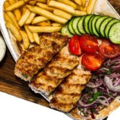 Люля-кебаб из курицы с картофелем фри в Огонь и Мясо по цене 700 ₽