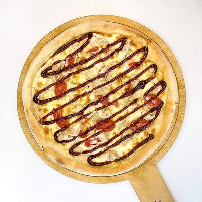 Пицца Цыплёнок-барбекю в Итальянская Пиццерия по цене 569 ₽