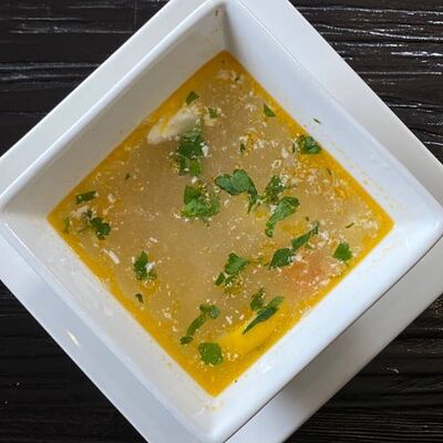 Суп рыбный с горбушей и кальмаром в Длинный нос по цене 210 ₽