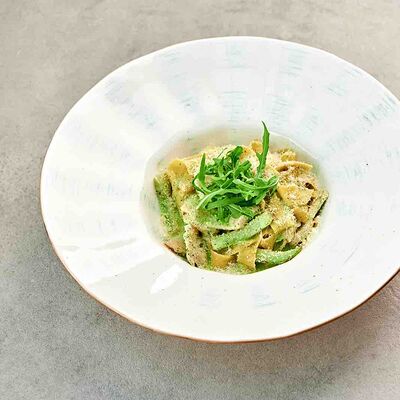 Феттуччине с куриным филе и розмарином в Pivino по цене 550