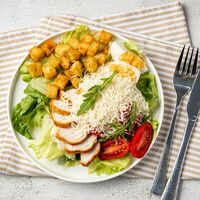 Салат Цезарь с курицей в Сели-Съели