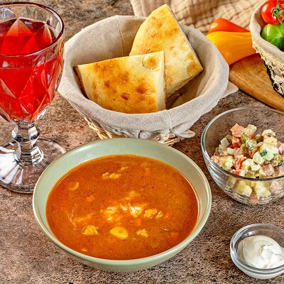 Комбо обед №3 в Шаурма и Гриль по цене 670 ₽