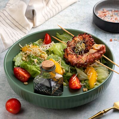 Салат из жареного осьминога в Ellips по цене 1190 ₽