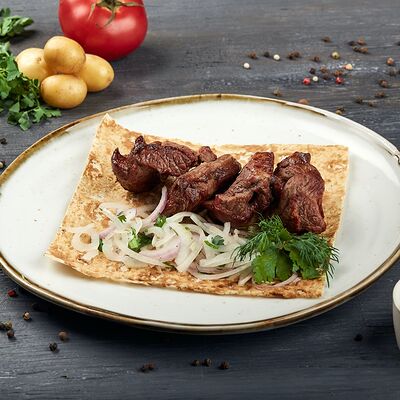 Шашлык из бараньей мякоти в Мангал по цене 599 ₽