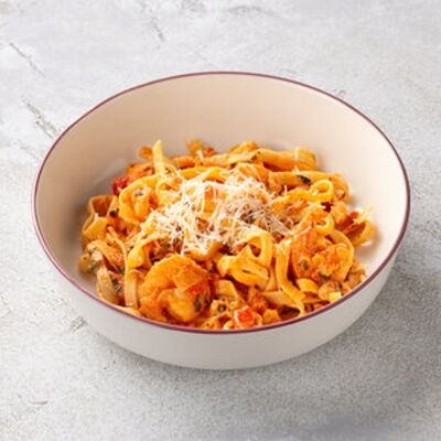 Паста с морепродуктами в Шоколадница по цене 750 ₽